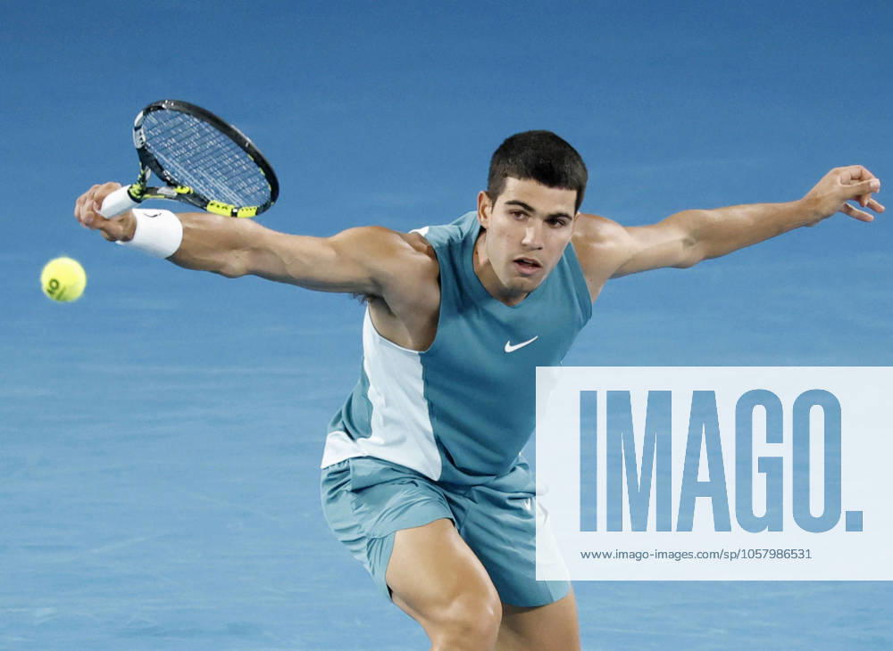 Tennis: Australian Open Carlos Alcaraz of Spain plays against Novak Djokovic of Serbia in the men s singles quarterfinals at the Australian Open tennis tournament in Melbourne on Jan. 21, 2025. A14AA0004021085P