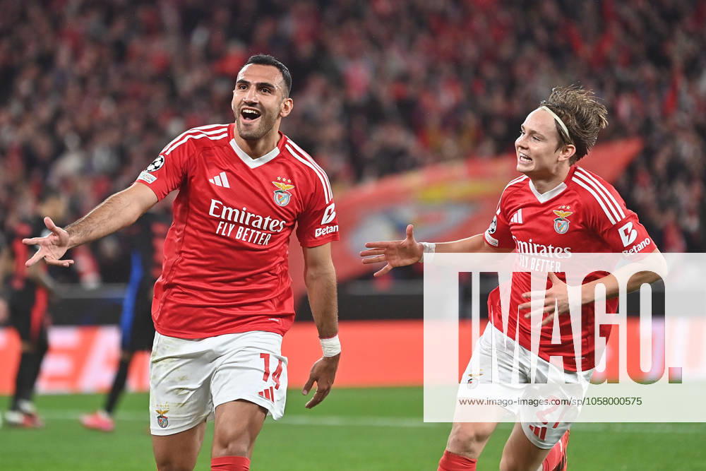 Portugal, Estadio do SL Benfica Lisbon 21 January 2025 Uefa Champions League phase 2024 25 Matchday 7, S L Benfica FC Barcelona v l , Vangelis Pavlidis S L Benfica , Andreas Schjelderup S L Benfica Torjubel, Goal celebration, celebrate the goal