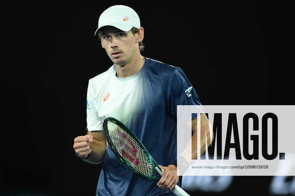 TENNIS AUSTRALIAN OPEN, Alex de Minaur of Australia reacts during his quarterfinal match against Jannik Sinner of Italy during the 2025 Australian Open at Melbourne Park in Melbourne, Wednesday, January 22, 2025. ( NO ARCHIVING, , NO USE IN BOOKS WITHOUT CONSENT MELBOURNE VICTORIA AUSTRALIA