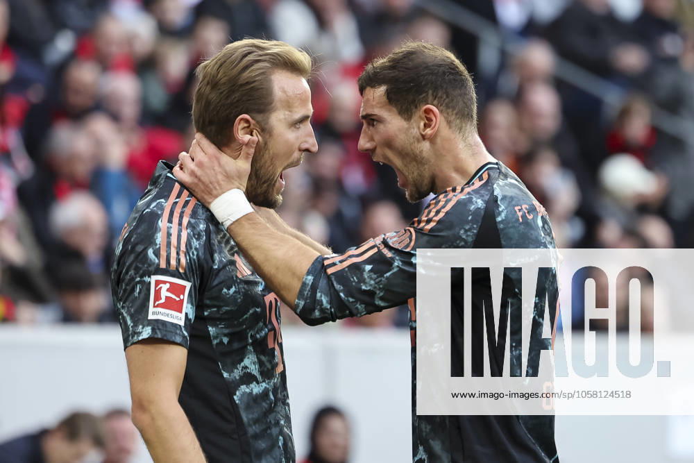 Goal celebration FC Bayern Munich at 0 1 by Harry Kane FC Bayern Munich, 09 , with Leon Goretzka FC Bayern Munich, 08 , Soccer, 1 Bundesliga, 19 Matchday, 2024 2025, SC Freiburg vs FC Bayern Munich, 25 01 2025, Europa Park Stadion , Freiburg im Breisgau, Germany DFL REGULATIONS PROHIBIT ANY USE OF PHOTOGRAPHS AS IMAGE SEQUENCES AND OR QUASI VIDEO Freiburg im Breisgau Europa Park Stadion Baden Württemberg Germany