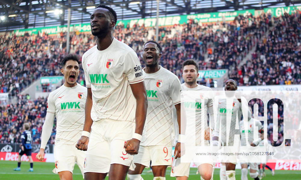 KW04 Matsima Torjubel 1-0 , Bundesliga , FCA Augsburg-Fc Heidenheim , Fußball , in der WWK Arena , Augsburg , Bayern , Deutschland . Januar 25, 2025 . Photo by: Davide Elias Ipa Photo Pressefoto DENL
