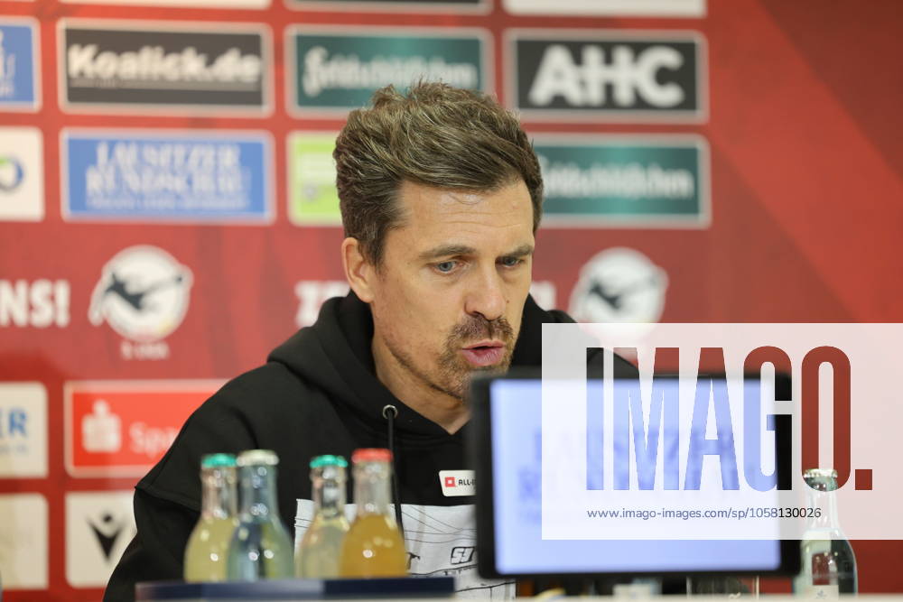 Coach Thomas Stamm Dynamo Dresden Football 3 Liga 2024 2025 FC Energie Cottbus SG Dynamo Dresden