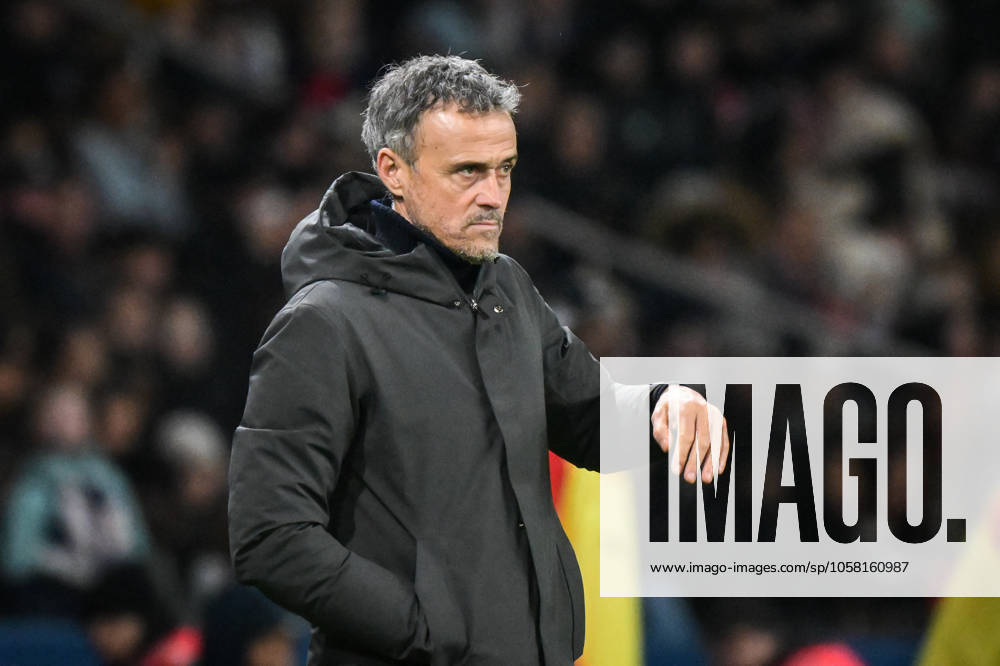 Ligue 1 PSG vs Stade de Reims - FA Paris Saint-Germain’s head coach Luis Enrique reacts during the French L1 football match between Paris Saint-Germain and Stade de Reims at the Parc des Princes stadium in Paris on January 25, 2025. Photo by Firas Abdullah ABACAPRESS.COM Paris Île-de-France France