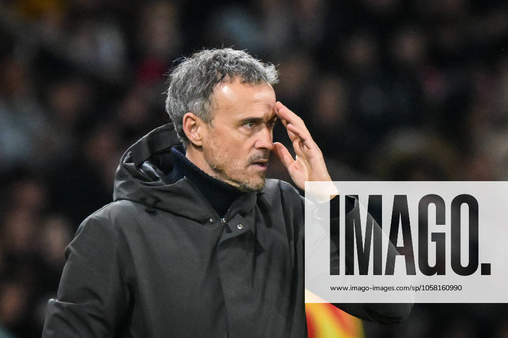 Ligue 1 PSG vs Stade de Reims - FA Paris Saint-Germain’s head coach Luis Enrique reacts during the French L1 football match between Paris Saint-Germain and Stade de Reims at the Parc des Princes stadium in Paris on January 25, 2025. Photo by Firas Abdullah ABACAPRESS.COM Paris Île-de-France France