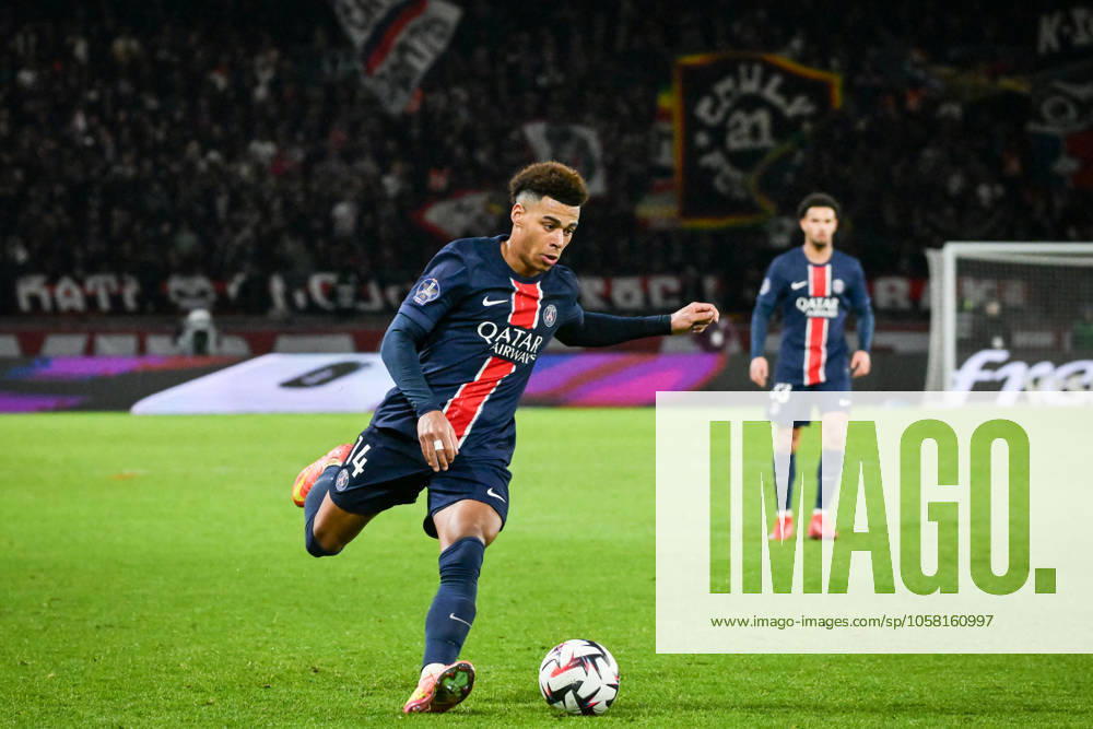 Ligue 1 PSG vs Stade de Reims - FA Paris Saint-Germain’s forward Desire Doue kicks the ball during the French L1 football match between Paris Saint-Germain and Stade de Reims at the Parc des Princes stadium in Paris on January 25, 2025. Photo by Firas Abdullah ABACAPRESS.COM Paris Île-de-France France