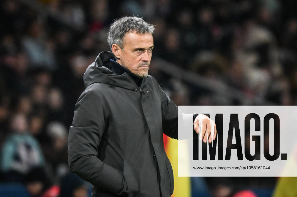 Ligue 1 PSG vs Stade de Reims - FA Paris Saint-Germain’s head coach Luis Enrique reacts during the French L1 football match between Paris Saint-Germain and Stade de Reims at the Parc des Princes stadium in Paris on January 25, 2025. Photo by Firas Abdullah ABACAPRESS.COM Paris Île-de-France France