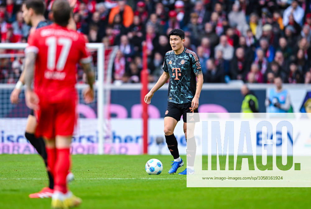 Min Jae Kim FC Bayern Muenchen in action during the Bundesliga 1 match between SC Freiburg and FC Bayern München, Europa Park Stadium on January 25, 2025 in Freiburg, Germany Photo by Silas Schueller DeFodi Images Min Jae Kim FC Bayern Muenchen controls the ball during the Bundesliga match between SC Freiburg and FC Bayern München at Europa Park Stadium on January 25, 2025 in Freiburg, Germany Photo by Silas Schueller DeFodi Images DFL regulations prohibit any use of photographs as image sequences and or quasi video Photo by Silas Schueller DeFodi Images Defodi 738 738 SCFBAY 20250125 331 Defodi-738 DFL regulations prohibit any use of photographs as image sequences and or quasi-video.