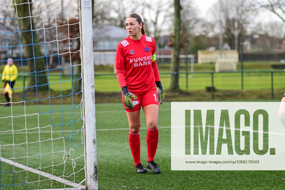 Soccer I Women I 2024 2025 season I Test match I Hamburger SV Kolding IF I 25 01 2025 Sofie Gron 1, Kolding IF did not need to intervene with the shot on goal