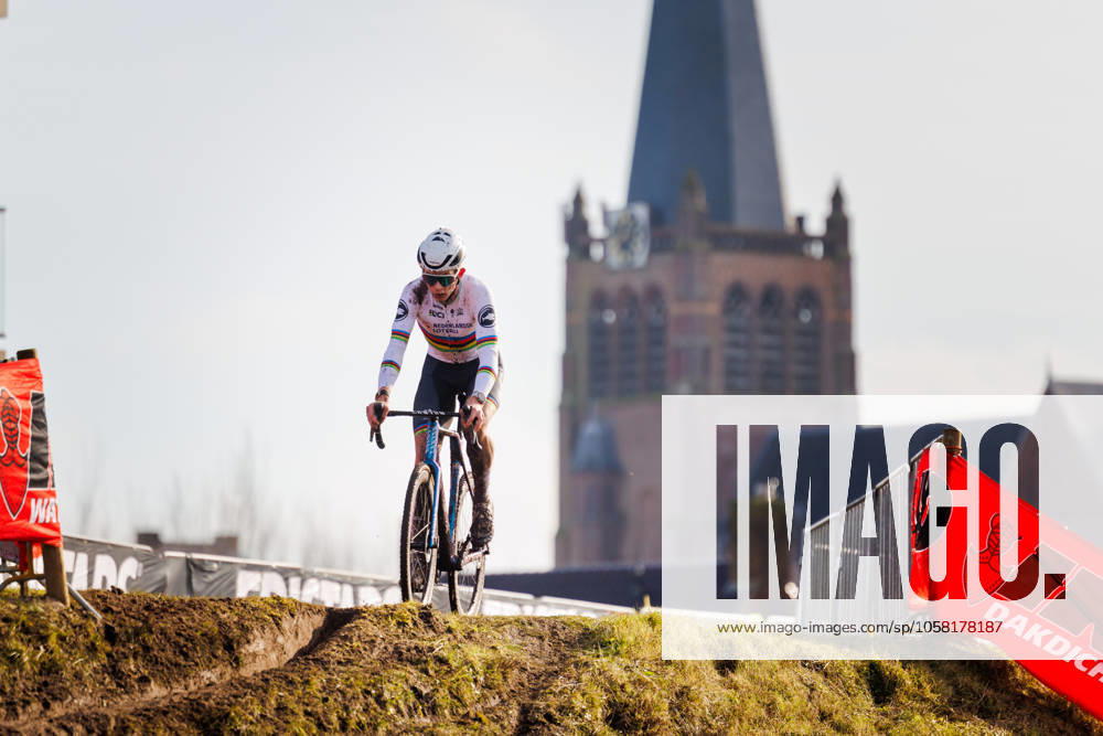 Tibor Del Grosso NED U23, winner, during the World Cup Cyclo Cross 2024 2025 in HOOGERHEIDE, Netherlands on 26 january 2025, photo by Jules van Iperen EYE4images DeFodi Images Defodi 746 211105 Defodi-746