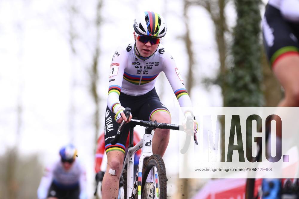 UCI Cyclocross World Cup Hoogerheide 2025 HOOGERHEIDE, THE NETHERLANDS - JANUARY 26 : Van Empel Fem (NED) of Visma Lease A Bike during the 12th and final leg of the UCI Cyclocross World Cup series 2024-2025 in Hoogerheide, The Netherlands, 26 01 2025 Hoogerheide The Netherlands