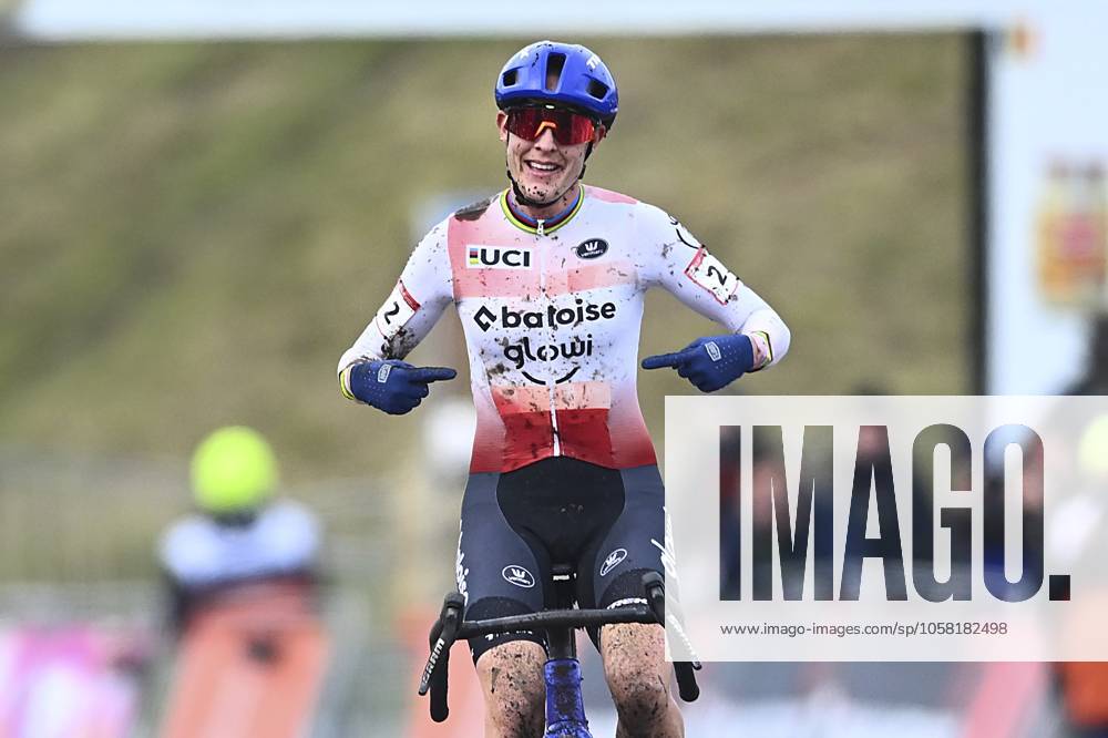 UCI Cyclocross World Cup Hoogerheide 2025 HOOGERHEIDE, THE NETHERLANDS - JANUARY 26 : Brand Lucinda (NED) of Baloise Glowi Lions wins during the 12th and final leg of the UCI Cyclocross World Cup series 2024-2025 in Hoogerheide, The Netherlands, 26 01 2025 Hoogerheide The Netherlands