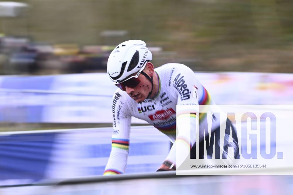 UCI Cyclocross World Cup Hoogerheide 2025 HOOGERHEIDE, THE NETHERLANDS - JANUARY 26 : Van Der Poel Mathieu (NED) of Alpecin-Deceuninck during the 12th and final leg of the UCI Cyclocross World Cup series 2024-2025 in Hoogerheide, The Netherlands, 26 01 2025 Hoogerheide The Netherlands