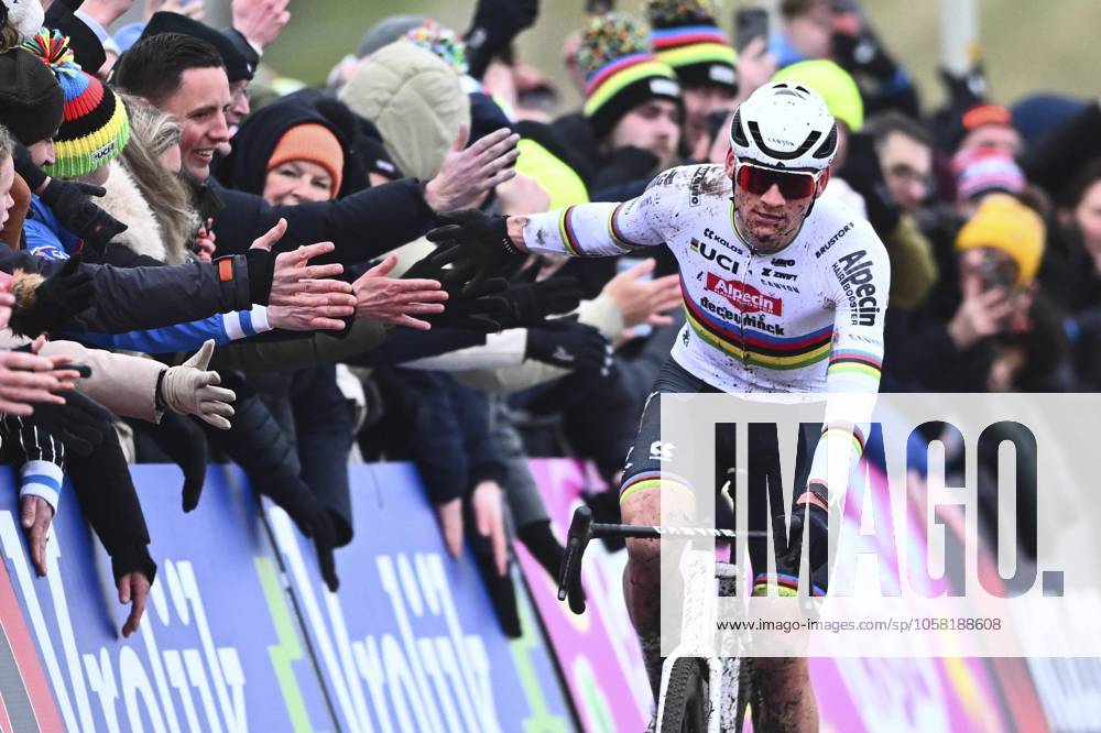 UCI Cyclocross World Cup Hoogerheide 2025 HOOGERHEIDE, THE NETHERLANDS - JANUARY 26 : Van Der Poel Mathieu (NED) of Alpecin-Deceuninck wins during the 12th and final leg of the UCI Cyclocross World Cup series 2024-2025 in Hoogerheide, The Netherlands, 26 01 2025 Hoogerheide The Netherlands