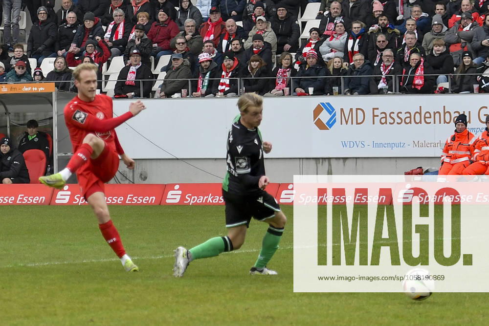 Lucas Brumme Essen 14 scores the goal for 3 0 26 01 2025 Soccer Rot Weiss Essen vs Hannover 96 II , Stadion Essen, Essen, DFB DFL REGULATIONS PROHIBIT ANY USE OF PHOTOGRAPHS AS IMAGE SEQUENCES AND OR QUASI VIDEO