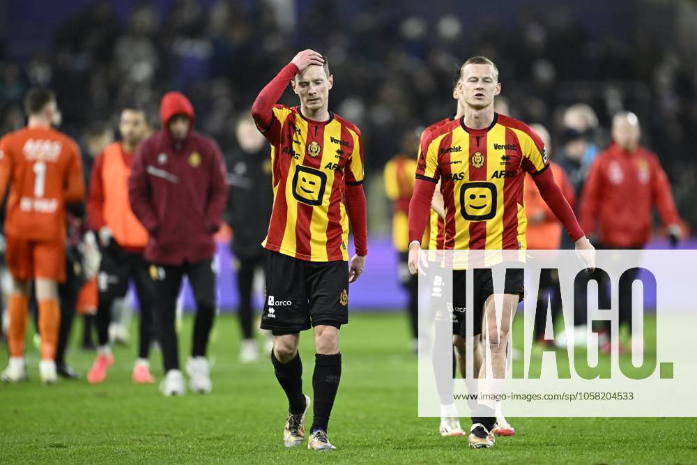 RSC Anderlecht v KV Mechelen - Jupiler Pro League ANDERLECHT, BELGIUM - JANUARY 26 : Schoofs Rob midfielder of KV Mechelen and Storm Nikola forward of KV Mechelen leaving the pitch disappointed after the defeat during the Jupiler Pro League match between RSC Anderlecht and KV Mechelen on January 26, 2025 in Anderlecht, Belgium, 26 01 2025 Anderlecht Belgium