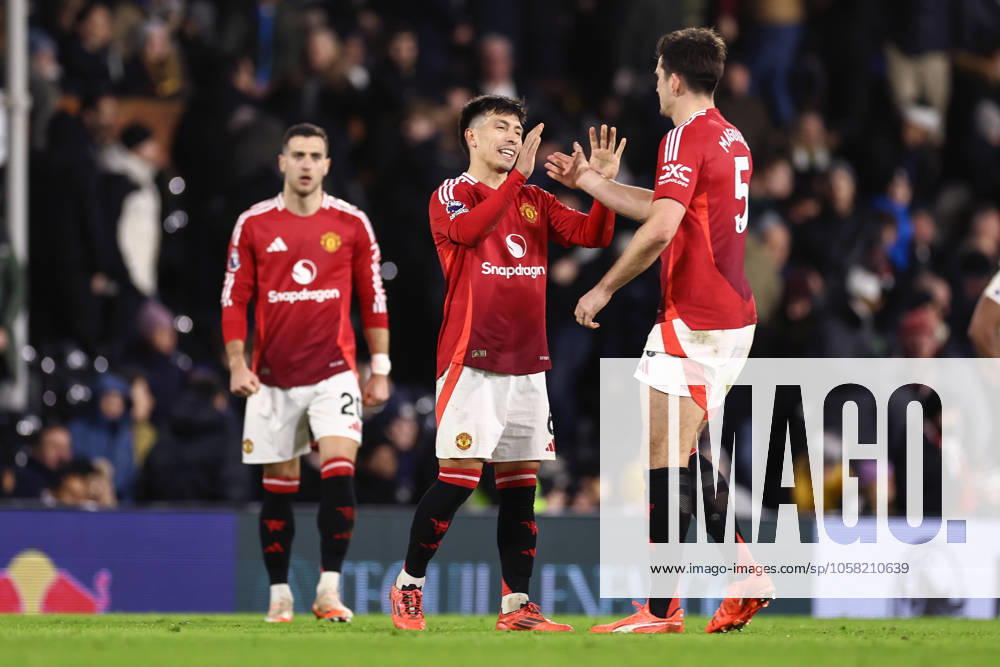 Fulham gegen Manchester United 26. Januar 2025, London Premier League Fußball Fulham gegen Manchester United Lisandro Martinez von Manchester United feiert den einzigen Treffer des Spiels Foto Jacques Feeney Abseits London UK