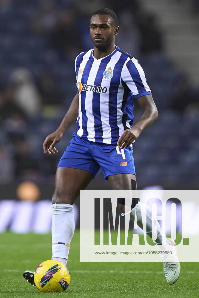 FC Porto v CD Santa Clara - Liga Portugal Betclic Otavio Ataide da Silva of FC Porto plays during the Liga Portugal Betclic match between FC Porto and CD Santa Clara at Estadio Do Dragao in Porto, Portugal, on January 26, 2025. Porto, Portugal Porto Portugal