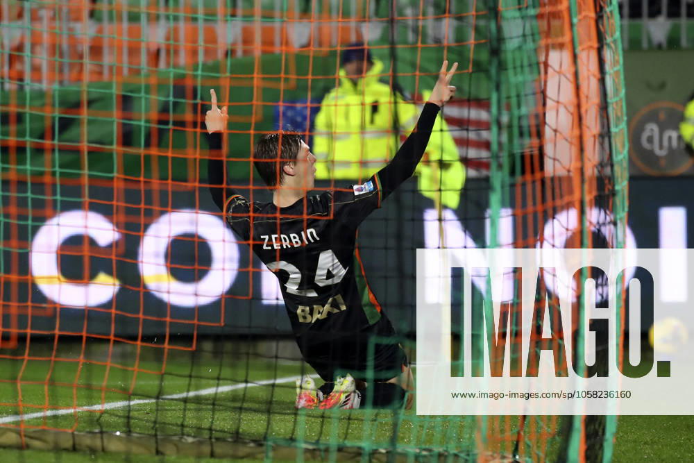 KW05 Venezia s Alessio Zerbin celebration goal 1-0 during the Serie A enilive soccer match between Venezia and Hellas Verona at the Pier Luigi Penzo Stadium, north Est Italy -Monday January 27, 2025. - Soccer