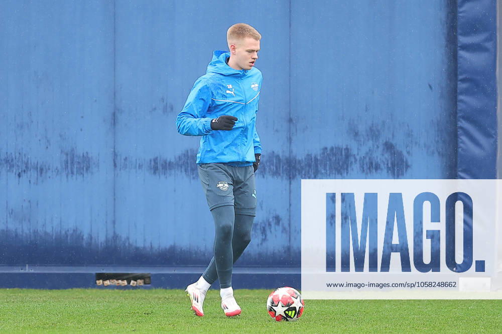 RB Leipzig Training Champions League Leipzig, 28 01 2025, RBL Training Center, UEFA Champions League, RB LEIPZIG Final training before tomorrows match at Sturm Graz , In the picture Arthur Vermeeren , For editorial use only Editorial use only ,