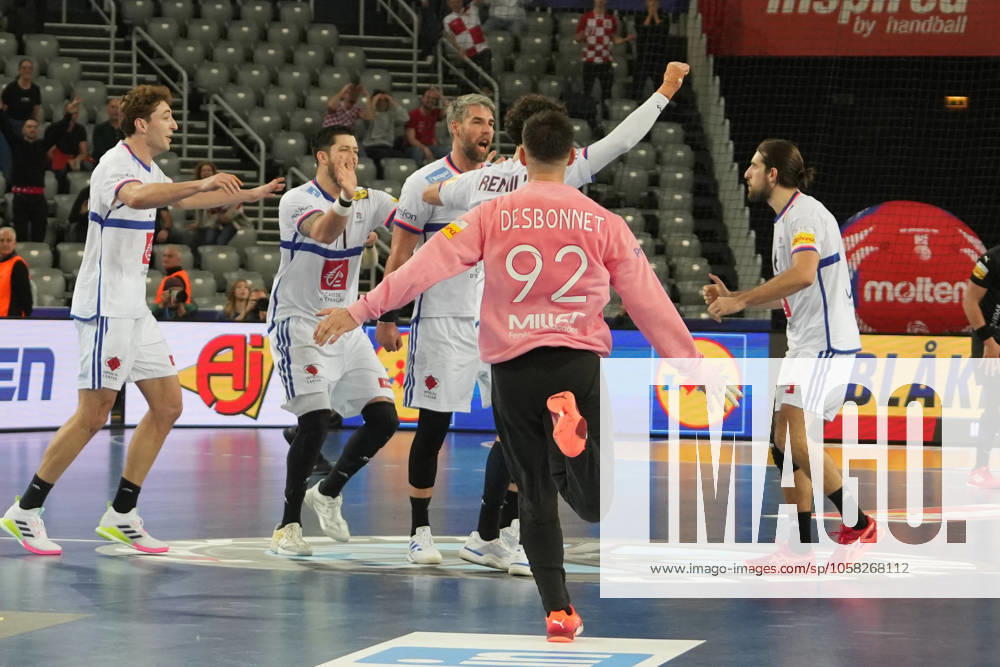 Handball - IHF Men s World Championship, WM, Weltmeisterschaft - France V Egypt Celebration Team France during the IHF Men s World Championship 2025, Quarter-Finals Handball match between France and Egypt on 28 January 2025 at Arena Zagreb in Zagreb, Croatia - Photo Laurent Lairys ABACAPRESS.COM Zagreb Croatia