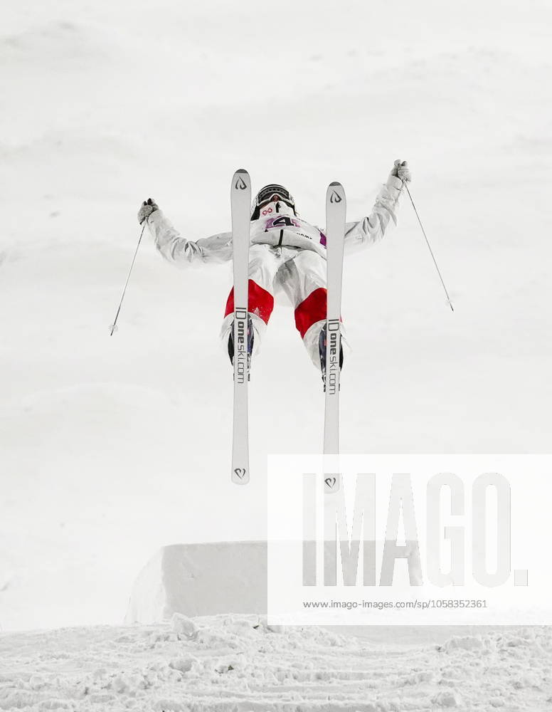 Canada s Maia Schwinghammer skis in the semi-final run in the women s World Cup freestyle skiing moguls in Saint-Come, Que., Friday, Jan. 31, 2025. Schwinghammer took the gold. Canada News - January 31, 2025 - ZUMAc35_ 20250131_zaf_c35_173