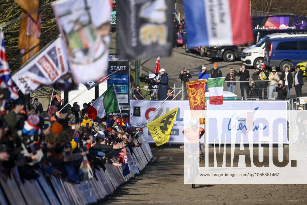 2025 UCI Cyclo-Cross WC - Men Under 23 LIEVIN, FRANCE - FEBRUARY 01 : Del Grosso Tibor (NED) celebrating his victory in action during the 2025 UCI Cyclo-Cross World Championships for Men Under 23 on February 01, 2025 in Lievin, France, 01 02 2025 Lievin France