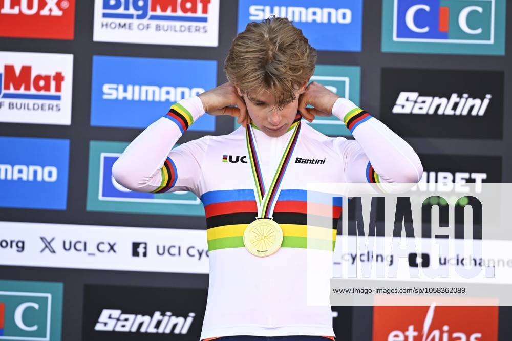 Dutch Tibor Del Grosso celebrates on the podium after winning the men U23 race, at the UCI Cyclocross World Championships, in Lievin, France, Saturday 01 February 2025. The world championships are taking place from 31 January until 02 February. JASPERxJACOBS x111572707x