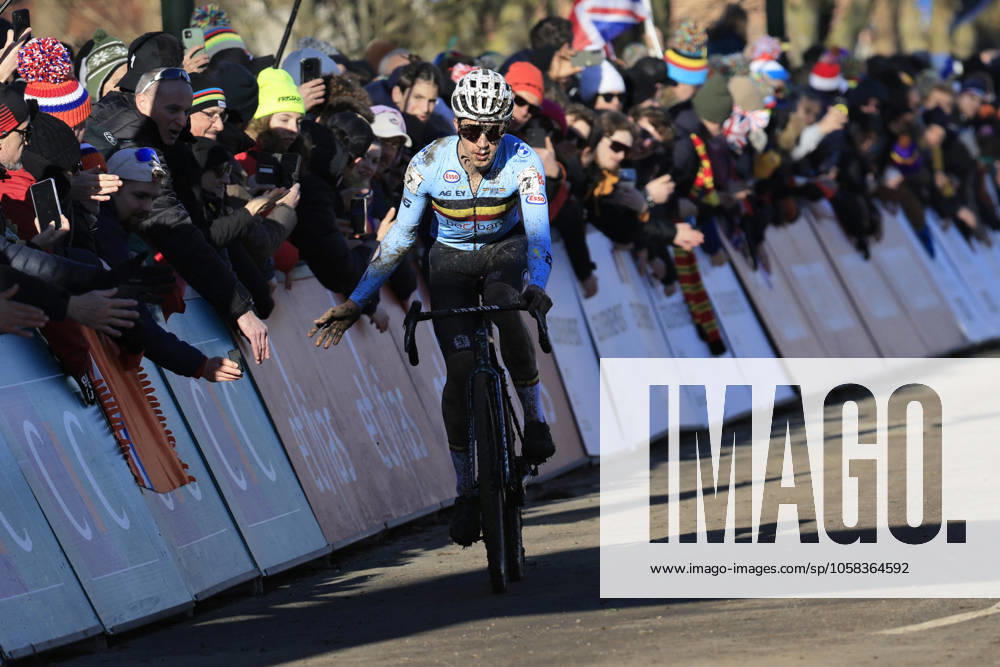 CICLISMO - Ciclocross - 2025 UCI Cyclo-Cross World Championships 2025 ciclo-cross world championships - Lievin, France - Michels Jente during the race during 2025 UCI Cyclo-Cross World Championships, Cyclocross race in Lievin, France, February 01 2025 Lievin France