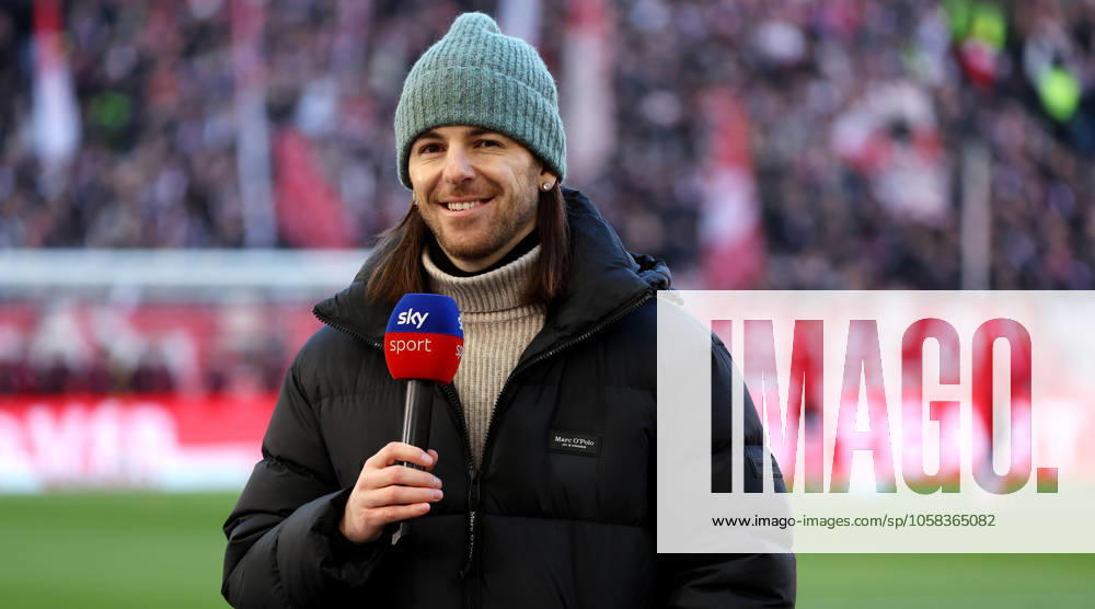 Germany, Stuttgart Football Bundesliga, Season 2024 2025, VfB Stuttgart vs Borussia Mönchengladbach, Sky presenter Riccardo Basile In accordance with the regulations of the DFL German Football League, it is prohibited to use or have used photographs taken in the stadium and or of the match in the form of sequential images and or video-like photo series
