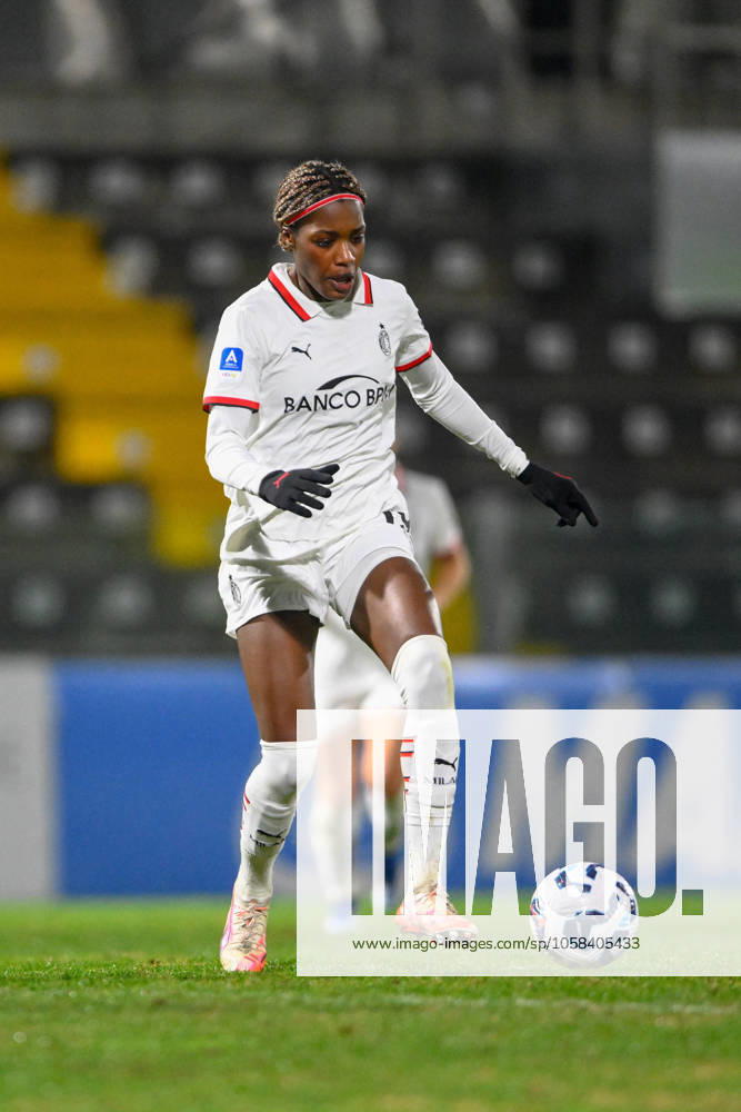 CALCIO - Serie A Femminile - US Sassuolo vs AC Milan Evelyn Ijeh ( AC Milan ) during US Sassuolo vs AC Milan, Italian football Serie A Women match in Sassuolo, Italy, February 01 2025 Sassuolo Italy