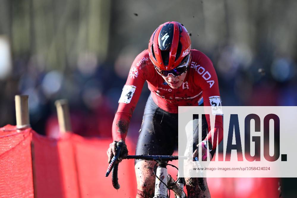 2025 UCI Cyclo-Cross WC - Women Under 23 LIEVIN, FRANCE - FEBRUARY 02 : Schreiber Marie (LUX) in action during the 2025 UCI Cyclo-Cross World Championships for Women Under 23 on February 02, 2025 in Lievin, France, 02 02 2025 Lievin France