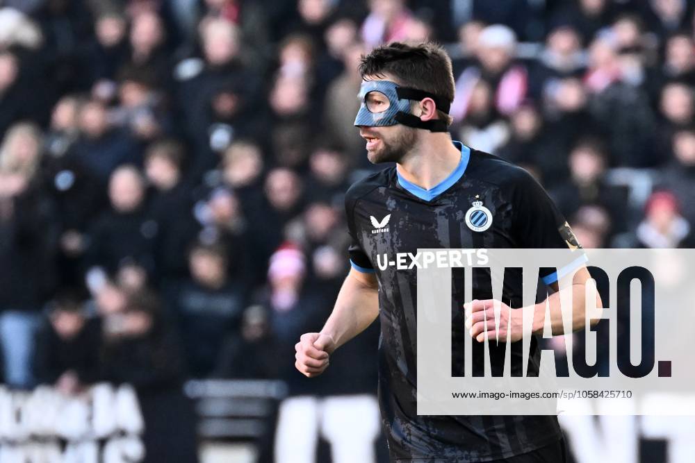 Club s Brandon Mechele is pictured during a soccer match between Royal Antwerp FC and Club Brugge, Sunday 02 February 2025 in Antwerp, on day 24 of the 2024-2025 season of the Jupiler Pro League first division of the Belgian championship. MAARTENxSTRAETEMANS x111640791x