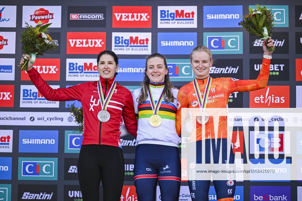 2025 UCI Cyclo-Cross WC - Women Under 23 LIEVIN, FRANCE - FEBRUARY 02 : Schreiber Marie (LUX) , Bentveld Leonie (NED) , Backstedt Zoe (GBR) on the podium during the 2025 UCI Cyclo-Cross World Championships for Women Under 23 on February 02, 2025 in Lievin, France, 02 02 2025 Lievin France
