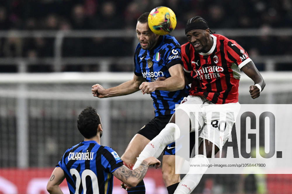 Db Milano 02 02 2025 - campionato di calcio serie A Milan-Inter foto Daniele Buffa Image nella foto: Tammy Abraham-Stefan De Vrij