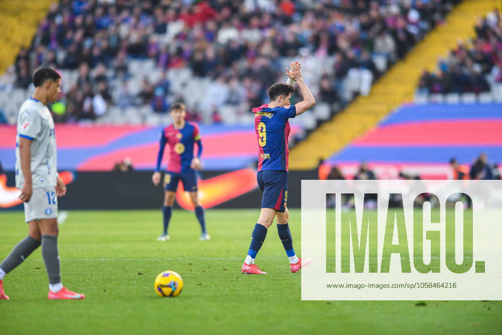 FC Barcelona, Barca v DEPORTIVO ALAVES. OLIMPIC STADIUM LLUIS COMPANYS. MONTJUIC,BARCELONA. February 2,2025 FC BARCELONA vs DEPORTIVO ALAVES. February 2, 2025 Robert Lewandowski (9) of FC Barcelona during the match between FC Barcelona and Deportivo Alaves corresponding to the twenty two day of La Liga EA Sports at Olimpic Stadium Lluis Companys of Montjuic in Barcelona, Spain. Barcelona ESP