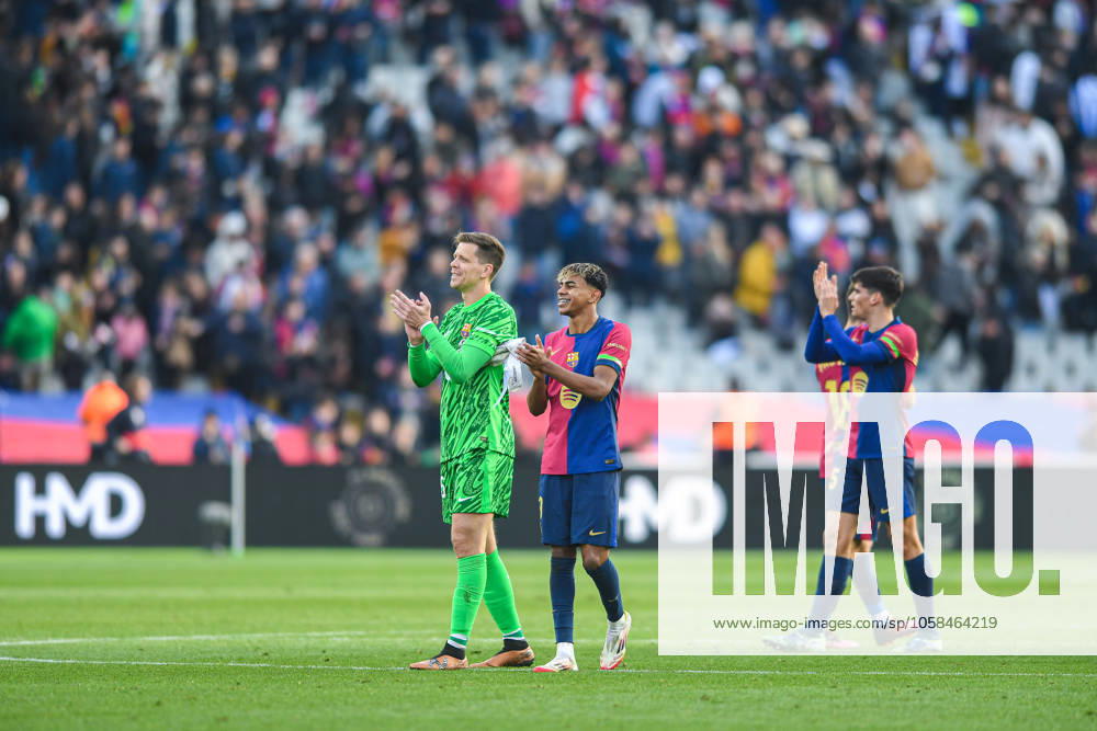 FC Barcelona, Barca v DEPORTIVO ALAVES. OLIMPIC STADIUM LLUIS COMPANYS. MONTJUIC,BARCELONA. February 2,2025 FC BARCELONA vs DEPORTIVO ALAVES. February 2, 2025 Wojciech Szczesny (25) goalkeeper of FC Barcelona and Lamine Yamal (19) of FC Barcelona at the end of the match between FC Barcelona and Deportivo Alaves corresponding to the twenty two day of La Liga EA Sports at Olimpic Stadium Lluis Companys of Montjuic in Barcelona, Spain. Barcelona ESP