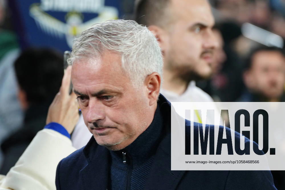 Coach Jose Mourinho of Fenerbahce during the Turkish Super League match between Fenerbahce and Caykur Rizespor at Ulker Sukru Saracoglu Stadium on February 2, 2025 in Istanbul, Turkey. Istanbul Turkey