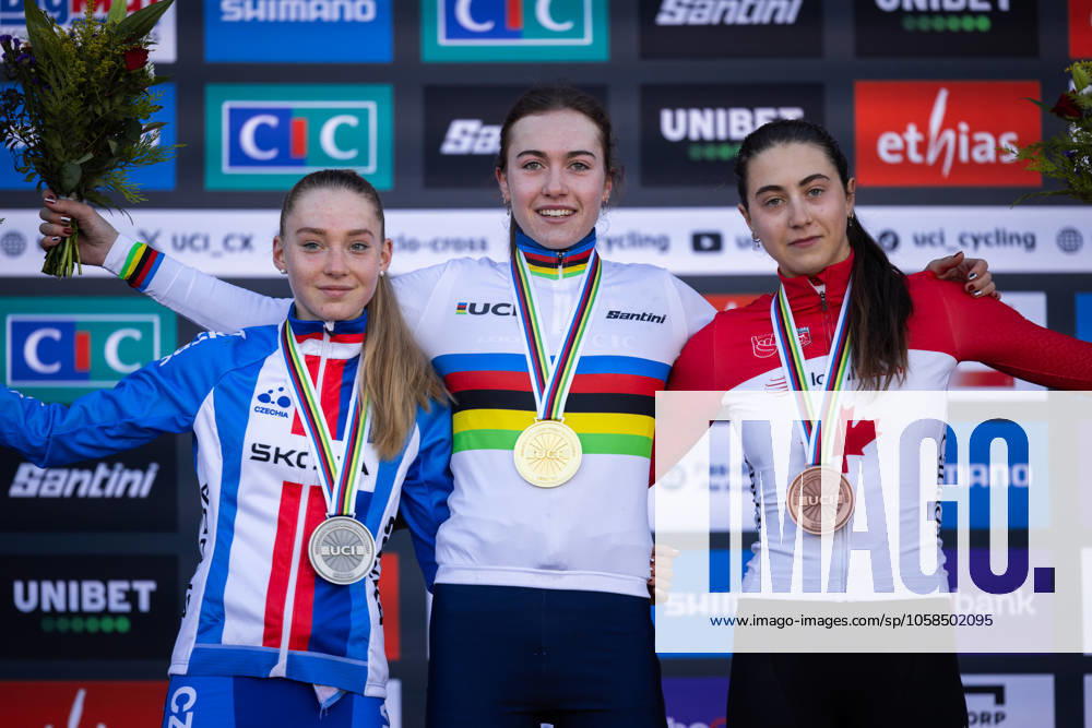 Czechia s Barbora Bukovska finishes second during the junior women s race at the 2025 UCI Cyclo-cross World Championships in Lievin, France, February 1, 2025. (CTKxPhoto MichalxCerveny) CTKPhotoF202502010004801 CTKPhotoF202502010004801