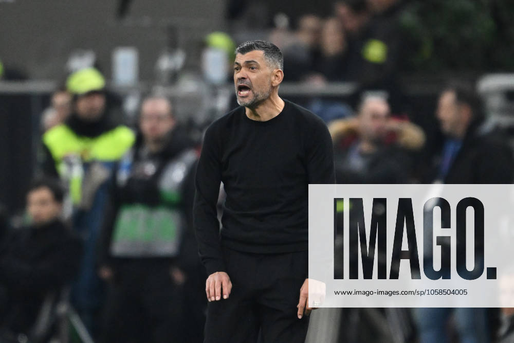 AC Milan vs Inter FC Internazionale Serie A match at Giuseppe Meazza San Siro Stadium Sérgio Conceição Head Coach of AC Milan, during the Italian Serie A football match between AC Milan and FC Inter on February 2, 2025 at Giuseppe Meazza San Siro Siro stadium in Milan, Italy Italy