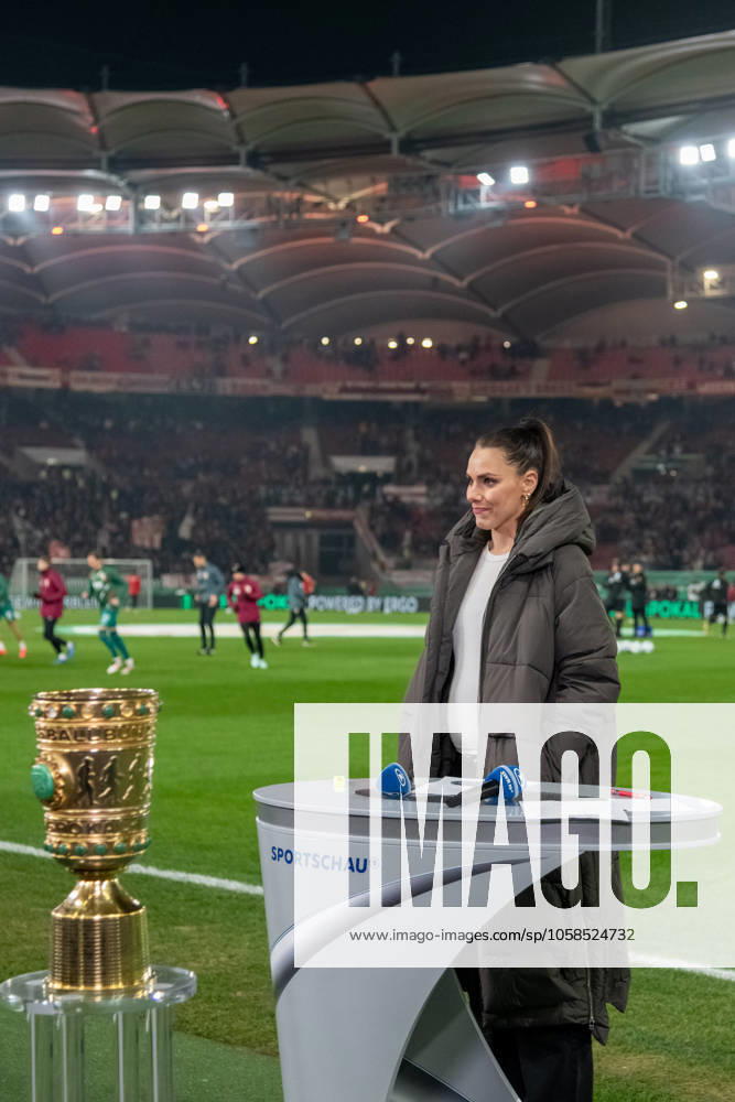 Esther Sedlaczek, li Pokal, Bott, DFB Pokal GER, VfB Stuttgart vs FC Augsburg, Football, Men, DFB Pokal, Quarterfinals, Season 2024 2025, 04 02 2025, DFL DFB REGULATIONS PROHIBIT ANY USE OF PHOTOGRAPHS AS IMAGE SEQUENCES AND OR QUASI VIDEO, GER, VfB Stuttgart vs FC Augsburg, Football, Men, DFB Pokal, Quarterfinals, Season 2024 2025, 04 02 2025 Stuttgart