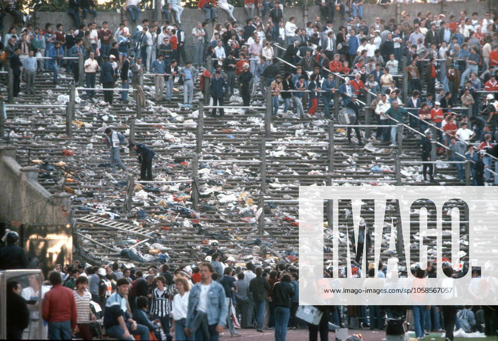 Disaster with 39 dead on the occasion of the European Cup final Juventus Turin FC Liverpool at the Heysel Stadium in Brussels on 29 05 1985 Abandoned fan block where the tragedy took place Left the wall, which has partially collapsed Left the wall, which has partially collapsed For journalistic use only Editorial use only HM