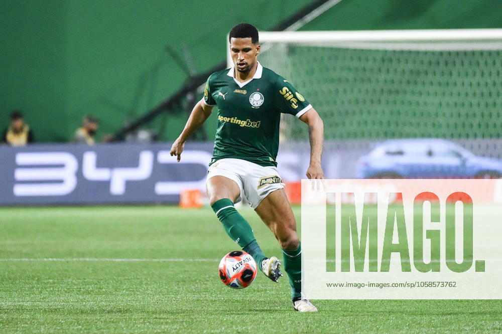 Palmeiras x Corinthians SÃO PAULO, SP - 06.02.2025: PALMEIRAS X CORINTHIANS - Murilo, Palmeiras player, during the match between Palmeiras x Corinthians, valid for the seventh round of the 2025 São Paulo Football Championship, this Thursday, (6) at Allianz Parque, SP. (Photo: Roberto Casimiro Fotoarena) x2685666x RobertoxCasimiro