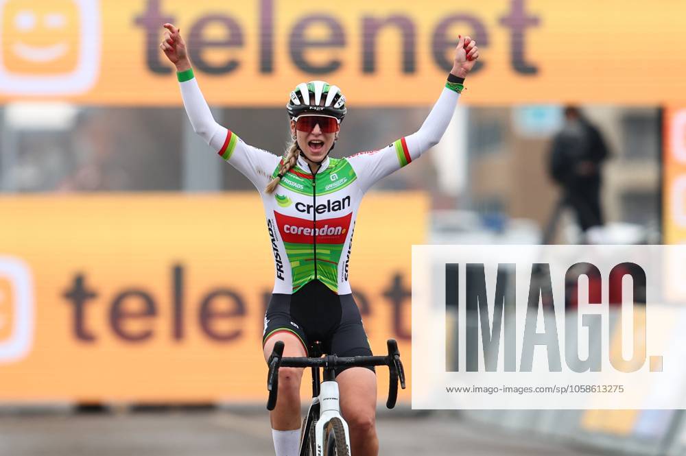 Dutch Inge van der Heijden celebrates as she crosses the finish line to win the women elite race of the Noordzeecross cyclocross cycling event in Middelkerke, the eighth and last race of the Superprestige competition on Saturday 08 February 2025. DAVIDxPINTENS x111984011x