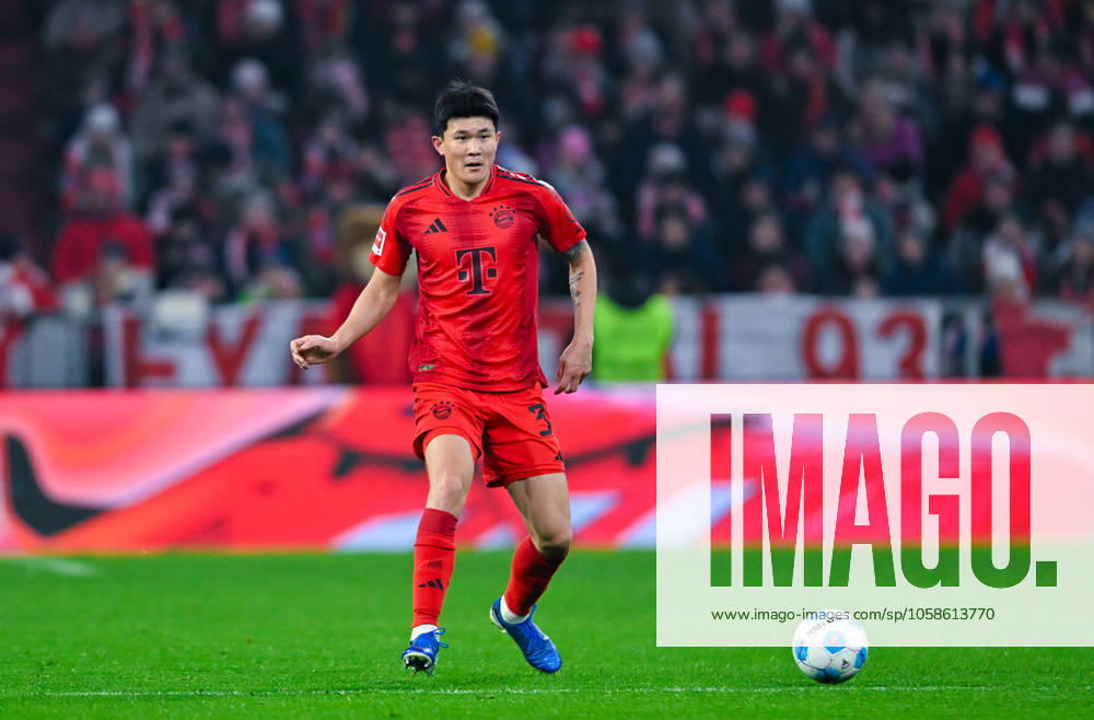 Min Jae Kim FC Bayern Muenchen in action during the Bundesliga 1 match between FC Bayern München and SV Werder Bremen, Allianz Arena on February 07, 2025 in Munich, Germany Photo by Silas Schueller DeFodi Images Min Jae Kim FC Bayern Muenchen controls the ball during the Bundesliga match between FC Bayern München and SV Werder Bremen at Allianz Arena on February 7, 2025 in Munich, Germany Photo by Silas Schueller DeFodi Images DFL regulations prohibit any use of photographs as image sequences and or quasi video Photo by Silas Schueller DeFodi Images Defodi 738 738 BAYBRE 20250207 790 Defodi-738 DFL regulations prohibit any use of photographs as image sequences and or quasi-video.