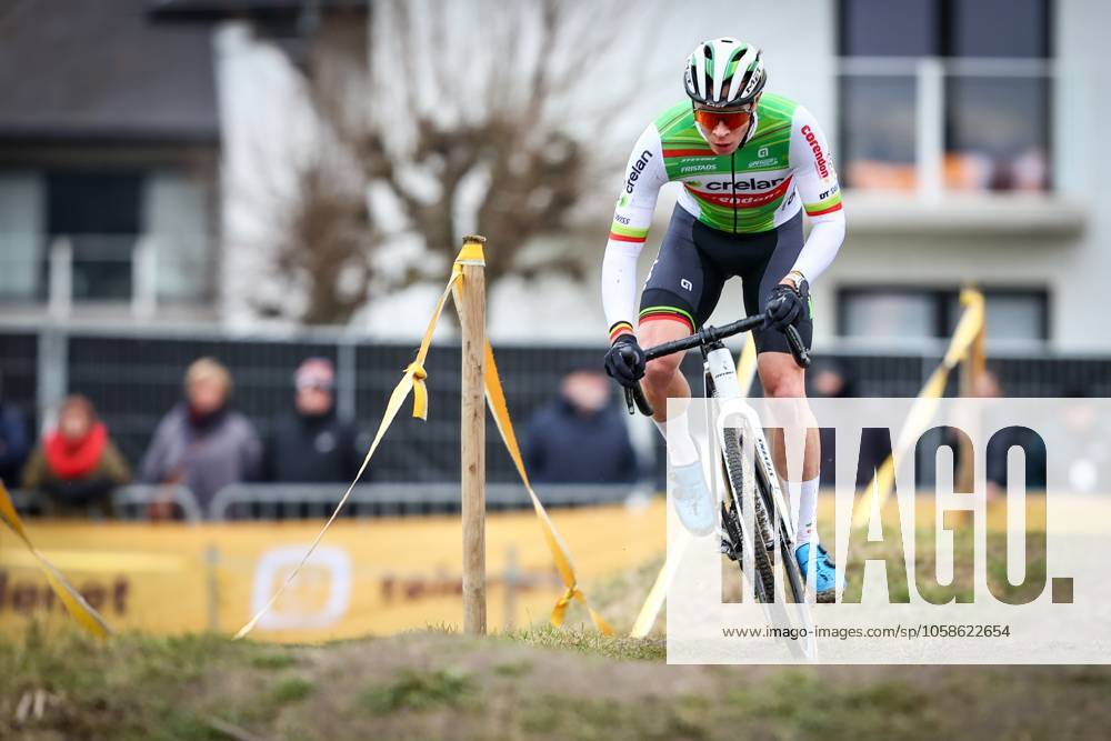 Belgian Laurens Sweeck pictured in action during the men elite race of the Noordzeecross cyclocross cycling event in Middelkerke, the eighth and last race of the Superprestige competition on Saturday 08 February 2025. DAVIDxPINTENS x111996035x