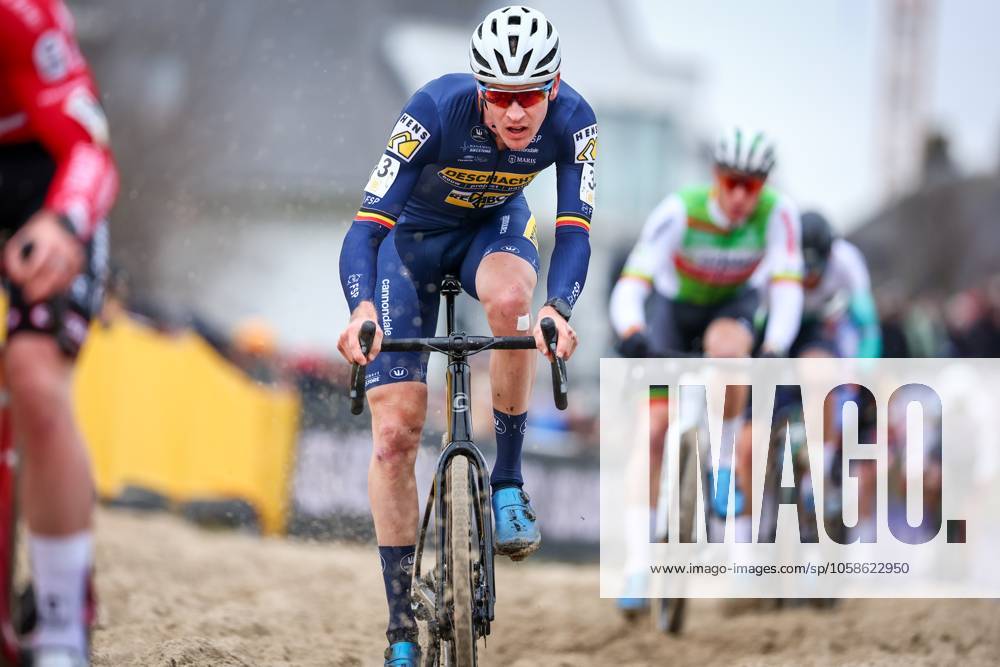 Belgian Toon Aerts pictured in action during the men elite race of the Noordzeecross cyclocross cycling event in Middelkerke, the eighth and last race of the Superprestige competition on Saturday 08 February 2025. DAVIDxPINTENS x111996483x