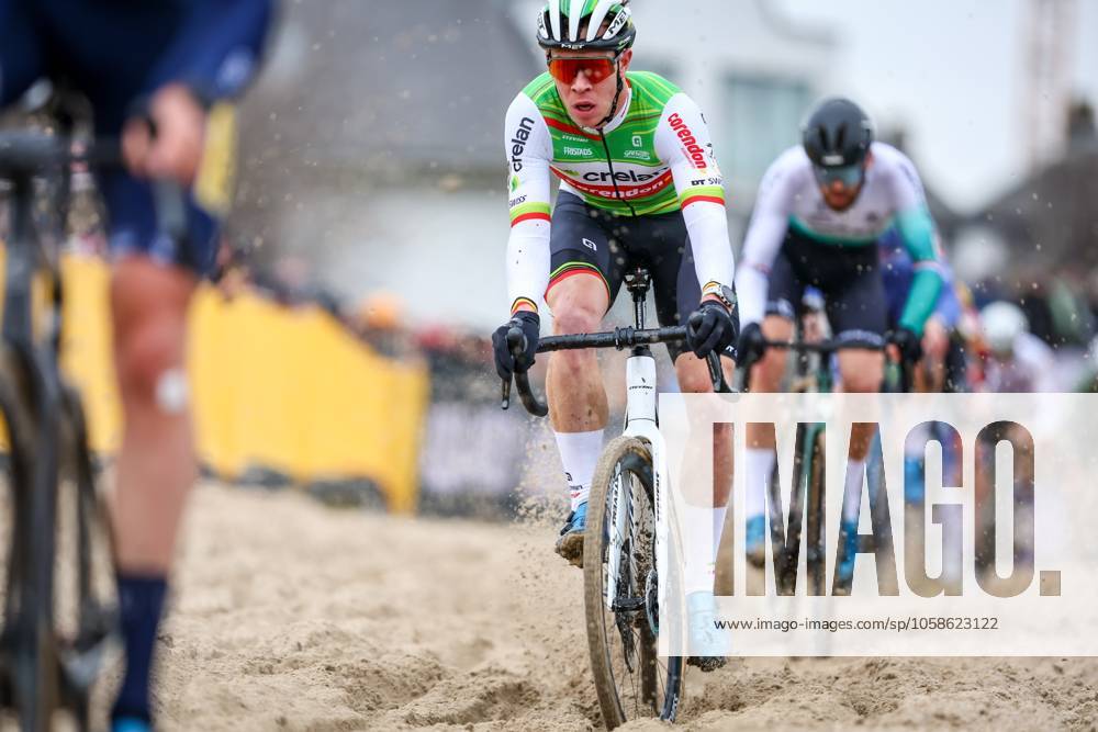 Belgian Laurens Sweeck pictured in action during the men elite race of the Noordzeecross cyclocross cycling event in Middelkerke, the eighth and last race of the Superprestige competition on Saturday 08 February 2025. DAVIDxPINTENS x111996618x
