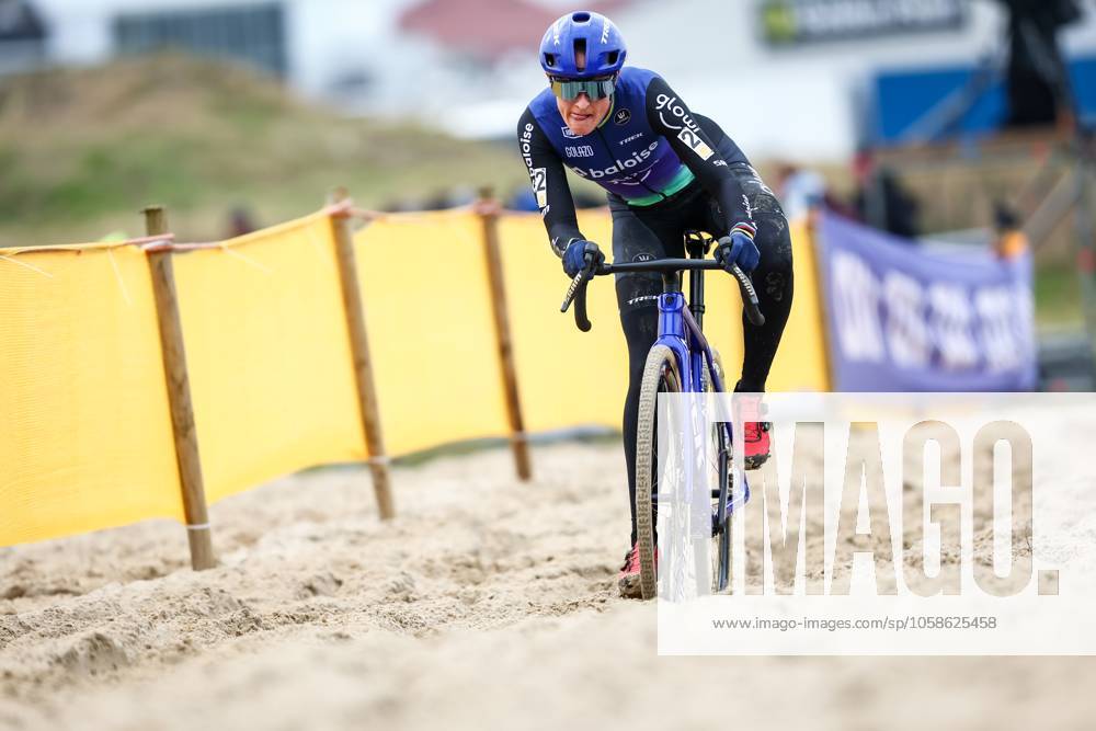 Dutch Lucinda Brand pictured in action during the women elite race of the Noordzeecross cyclocross cycling event in Middelkerke, the eighth and last race of the Superprestige competition on Saturday 08 February 2025. DAVIDxPINTENS x111998794x