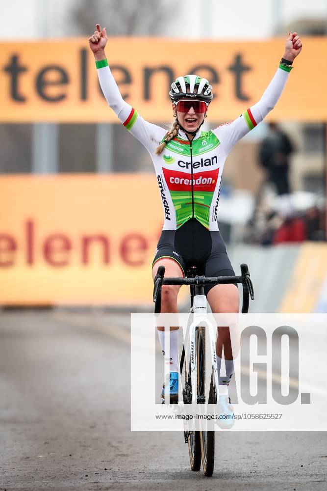 Dutch Inge van der Heijden celebrates as she crosses the finish line to win the women elite race of the Noordzeecross cyclocross cycling event in Middelkerke, the eighth and last race of the Superprestige competition on Saturday 08 February 2025. DAVIDxPINTENS x111998942x