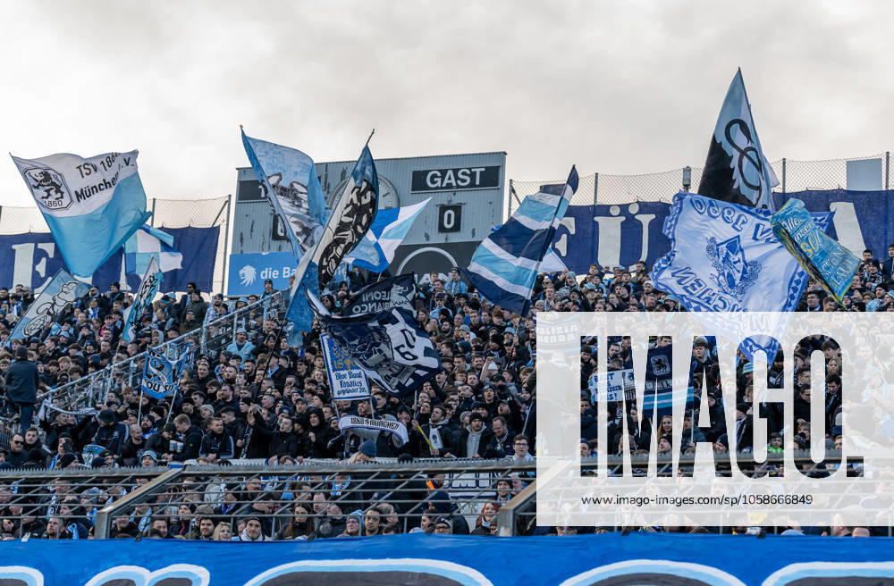 The Loewenfans in the Westkurve await the kick-off of the match GER, TSV 1860 Muenchen vs FC Ingolstadt 04, Football, 3 Bundesliga, Matchday 23, Season 2024 2025, 08 02 2025 GER, TSV 1860 Muenchen vs FC Ingolstadt 04, Football, Bundesliga 3, Matchday 23, Season 2024 2025, 08 02 2025 Muenchen
